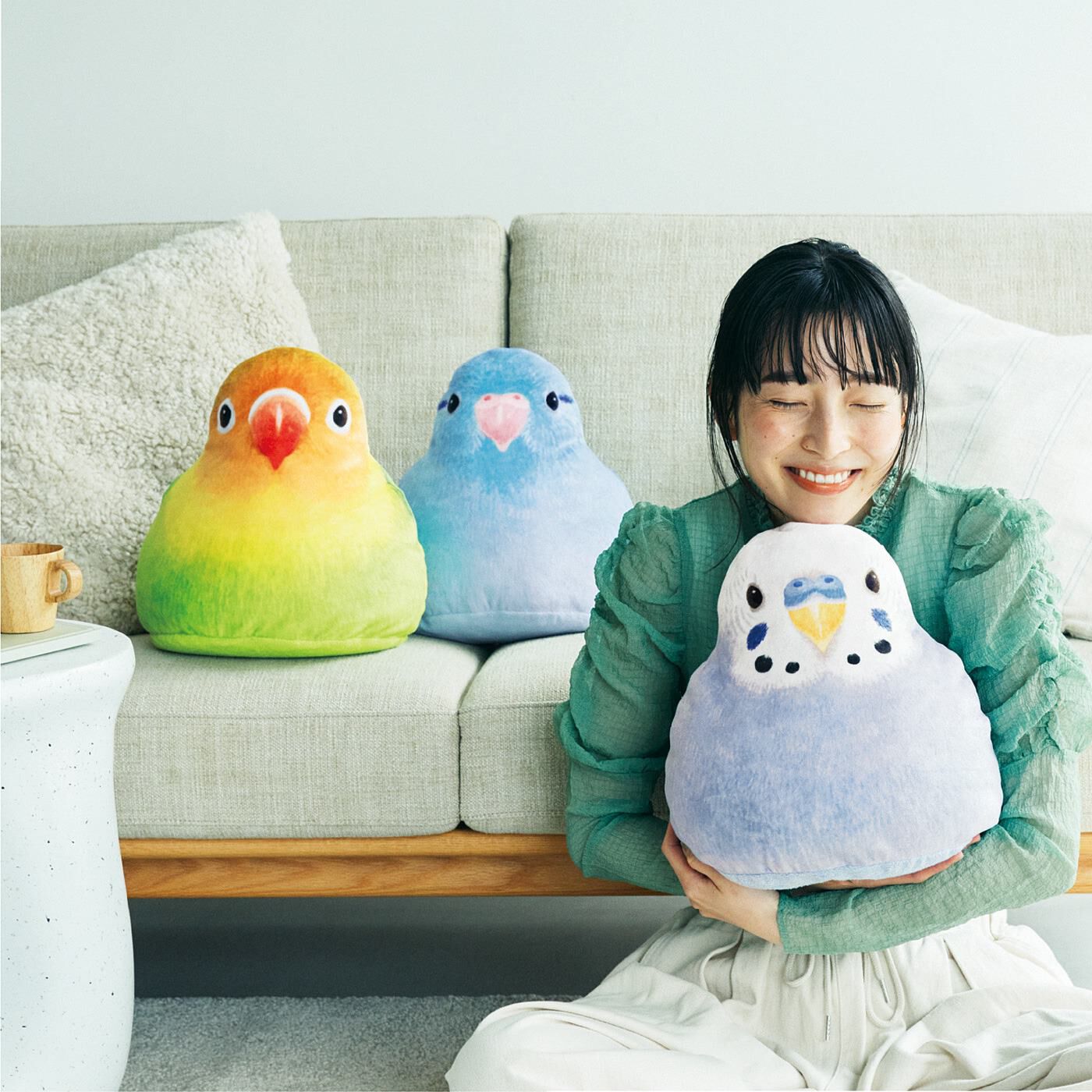 フェリシモ 小鳥部 クッション【ほぼ未使用】 もっちりかわいい ふっくらインコクッション | 小鳥部